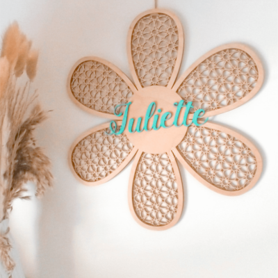fleur au motif solaire